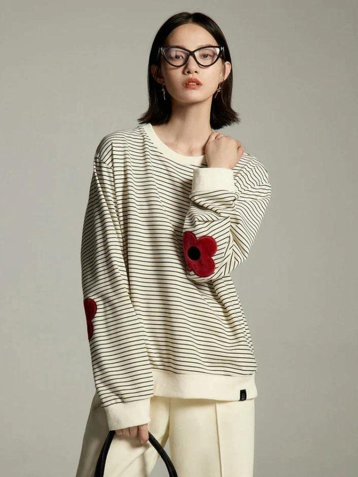 Daisy Embroidered Striped Sweatshirt - Vedlit