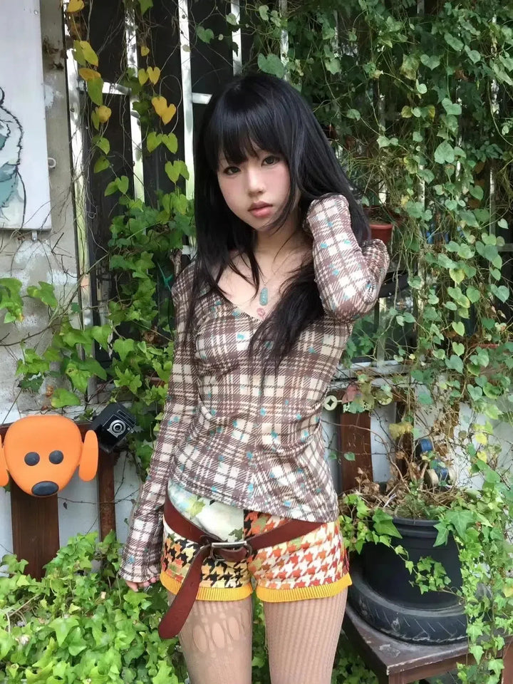 Deep V Neck Plaid Top - Vedlit