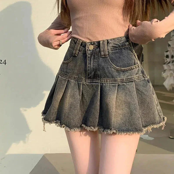 Distressed Pleated Denim Mini Skirt - Vedlit