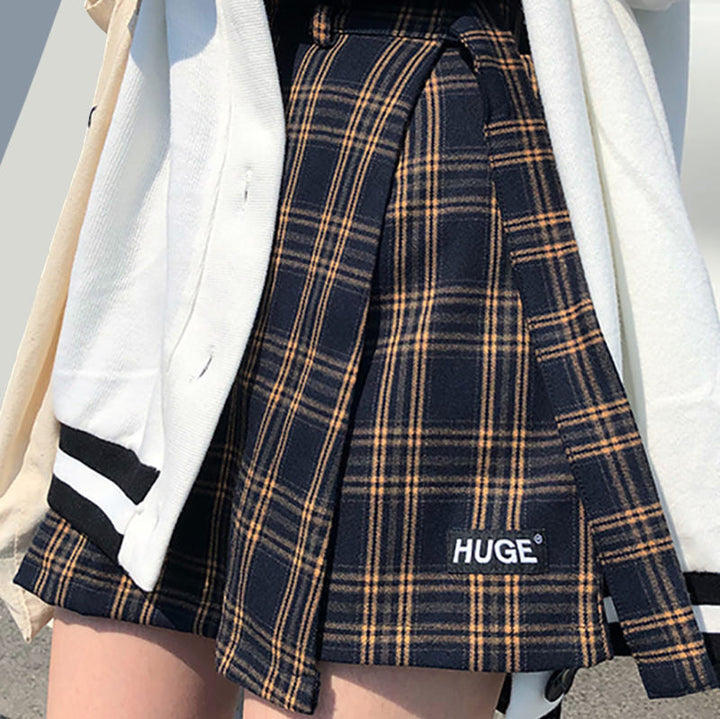 Girl Boss Skirt - Vedlit