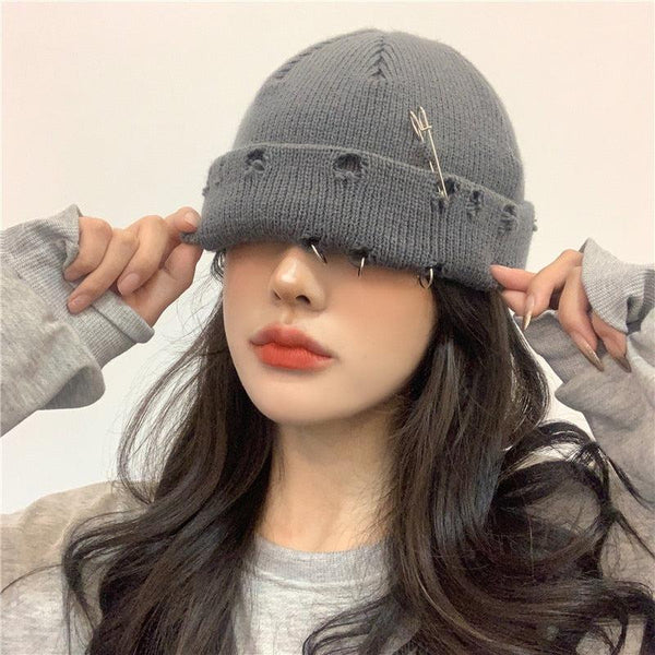 Grunge Distressed Beanie - Vedlit