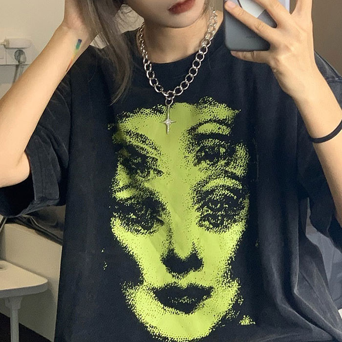 Grunge Ghost Face Graphic T-Shirt - Vedlit