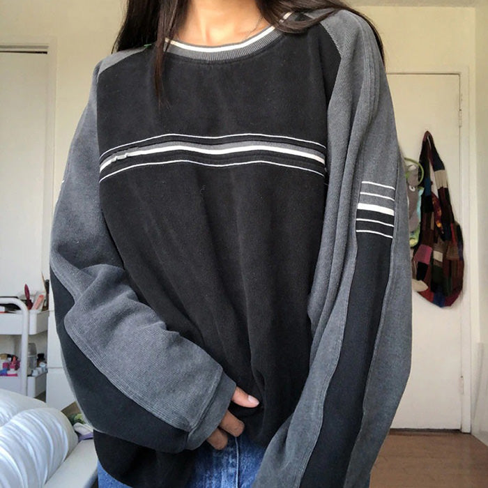 Meet Me On Campus Sweatshirt - Vedlit