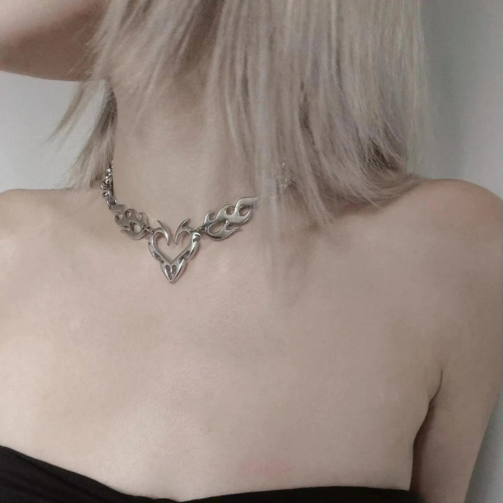 Y2K Flaming Heart Necklace - Vedlit