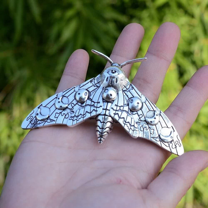 Gothic Evil Eye Moth Hair Clip - Vedlit