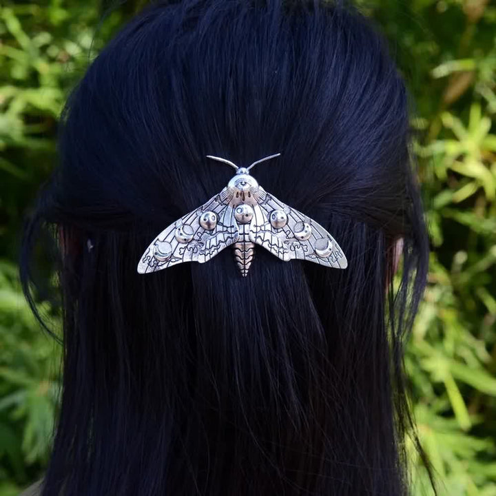 Gothic Evil Eye Moth Hair Clip - Vedlit