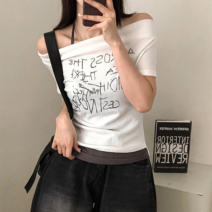 Off-Shoulder Scribble Graphic Slim Tee – Street Style Essential - Vedlit