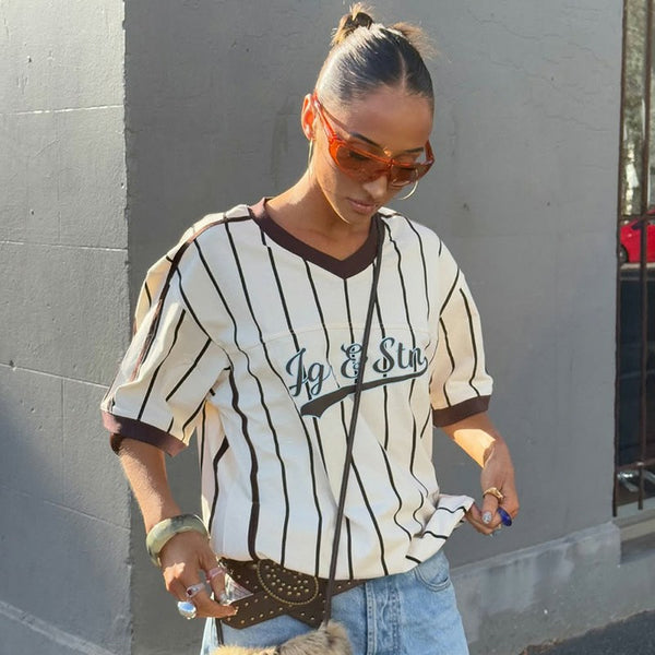 Oversized Striped Baseball Tee with V-Neck & Retro Print - Vedlit