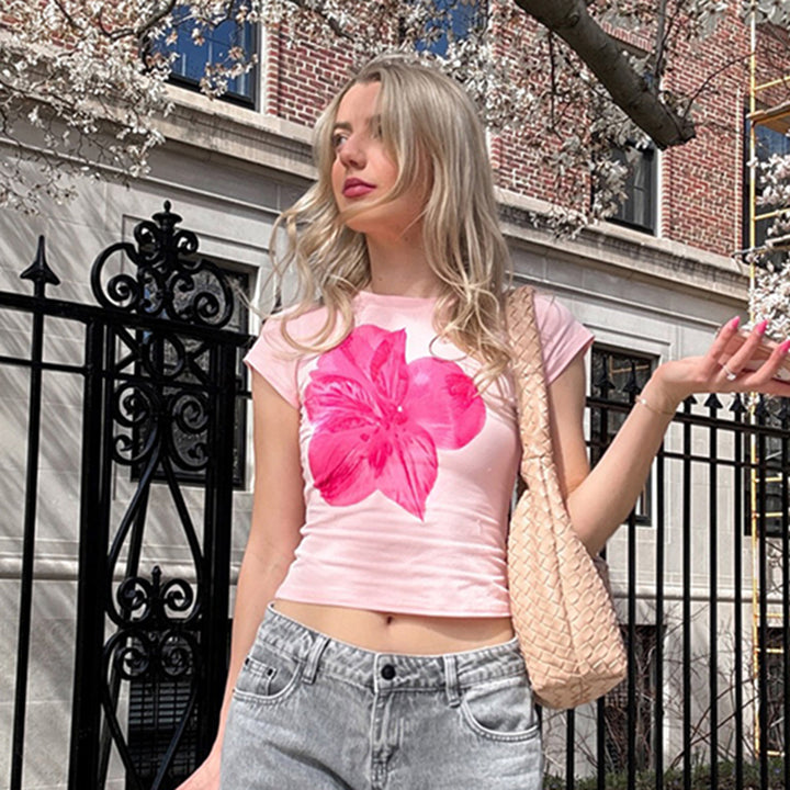 Pink Floral Graphic Baby Tee - Fitted Y2K Crop Top - Vedlit